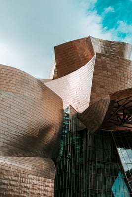 detail-of-the-guggenheim-museum-building-in-bilbao-2026-01-06-00-50-42-utc (1)